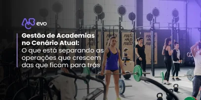 Gestão de academias com alunos treinando em ambiente fitness moderno